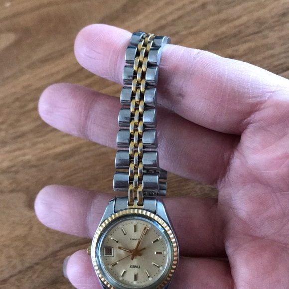 EUC Vintage Timex Watch. main image 5